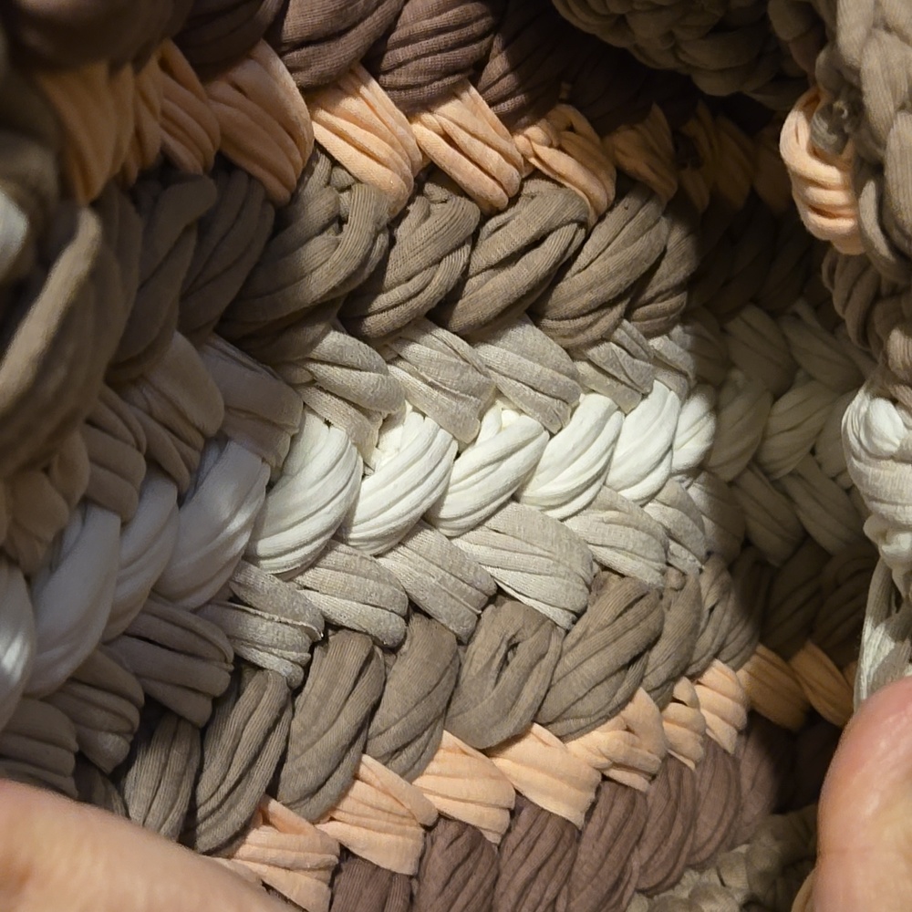 Handcrafted Braided Women Bag - Multicolor - Picture 3 of 4